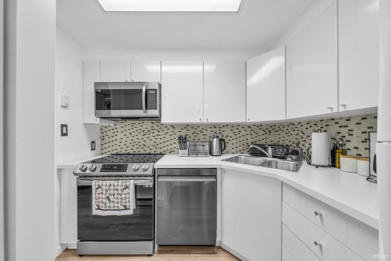 1-Br Condo In Downtown Coal Harbour With Parking And City Views Vancouver Exterior photo